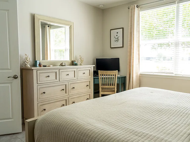 14888 Edgewater Cir — Photo 5