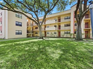 3199 Foxcroft Rd #304, Miramar, FL 33025