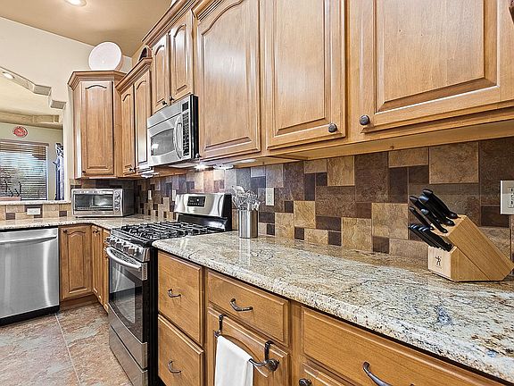 3rd image of 4359 Yavapai Ct