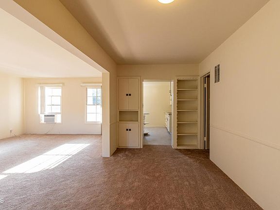5th image of 449 N Euclid Ave APT H
