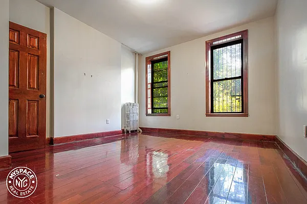 Rented by MySpaceNYC | media 21