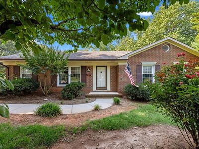 5711 Greenview Dr, Greensboro, NC, 27409
