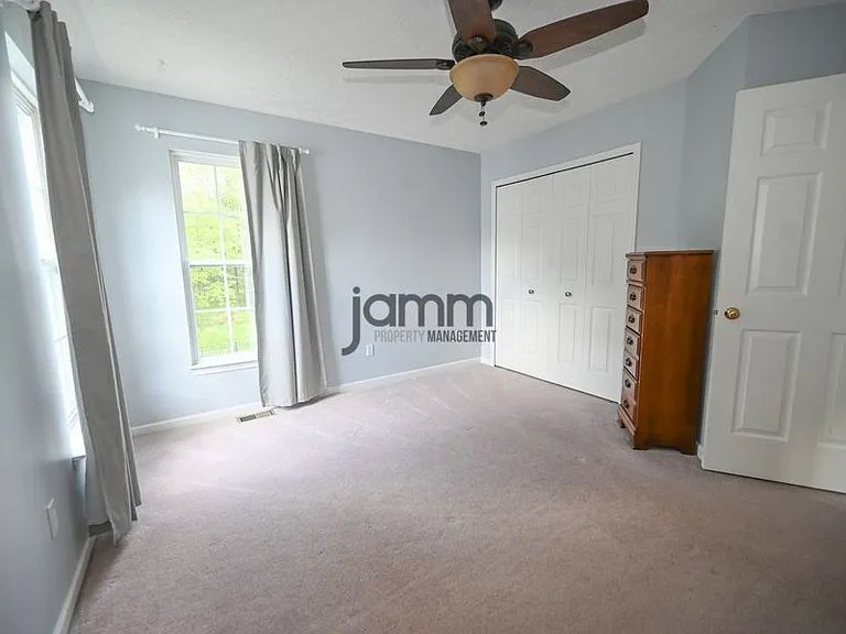 8728 Breckenridge Oval — Photo 19