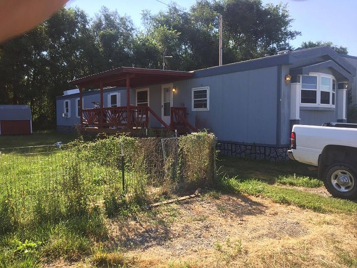 2nd image of 1646 Canary Ave