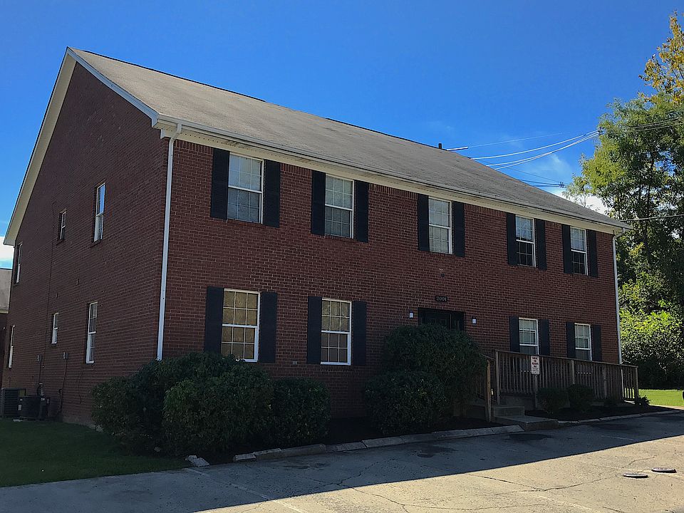 1st image of 2001 Cornerstone Dr APT 3