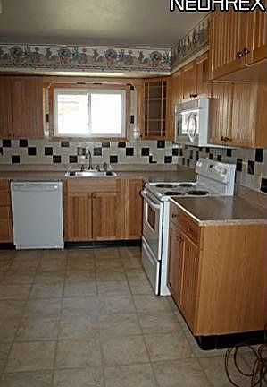 2nd image of 25281 Richards Ave