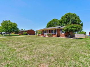 306 Southglenn Dr, Shelby, NC 28152