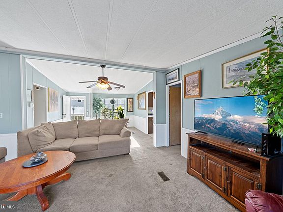 2nd image of 905 Baldwin Dr