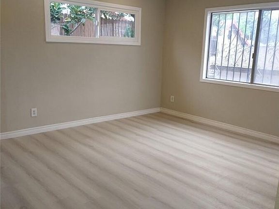 5th image of 4091 San Carlos St