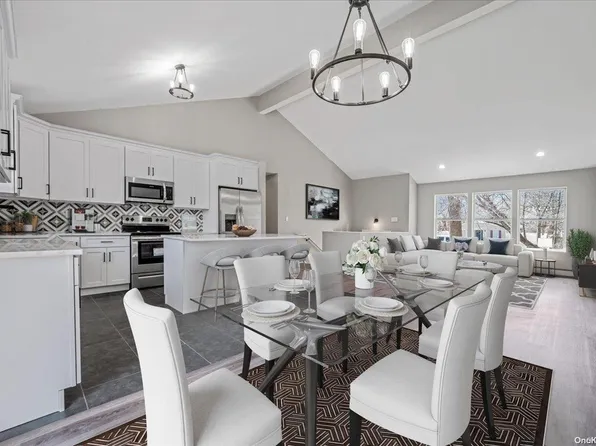 87 Bellport Avenue, Bellport, NY 11713