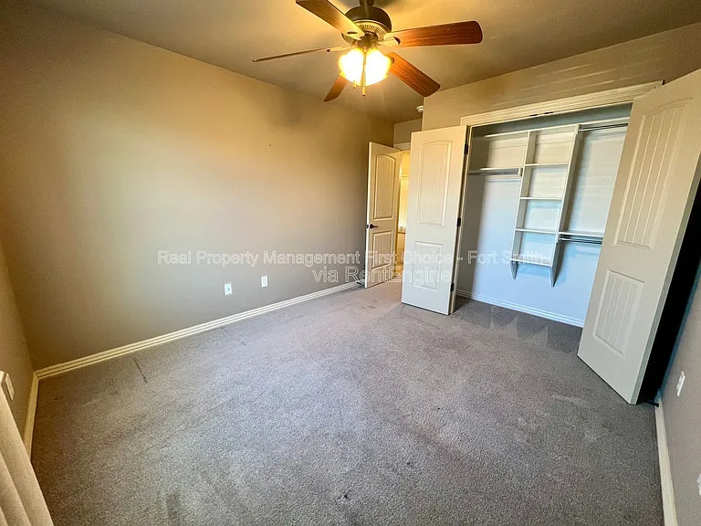 12200 Sycamore St — Photo 27