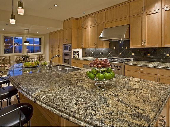 5th image of 1448 92nd Ave NE