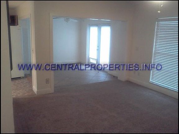 4th image of 1270 Crossfield Dr