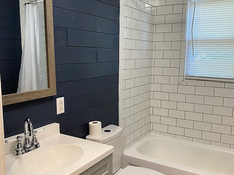 639 Maple St #641 — Photo 2
