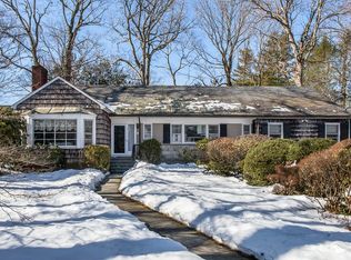 5 Salem Dr, Scarsdale, NY 10583