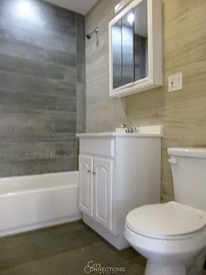 Rented by City Connections Realty | media 32