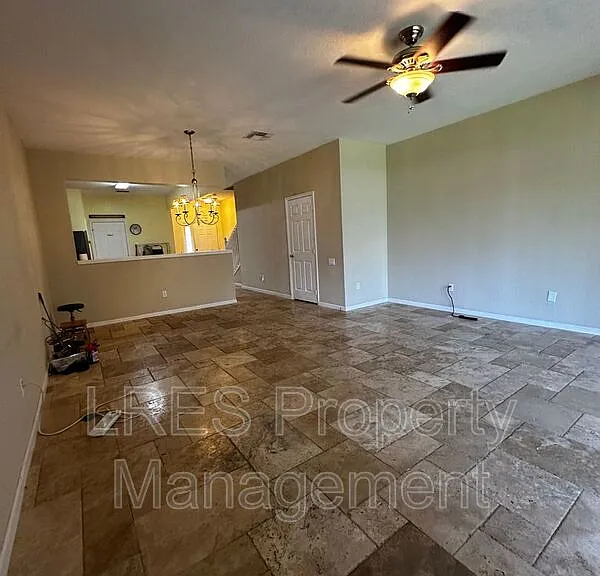 606 Cruz Bay Cir — Photo 14