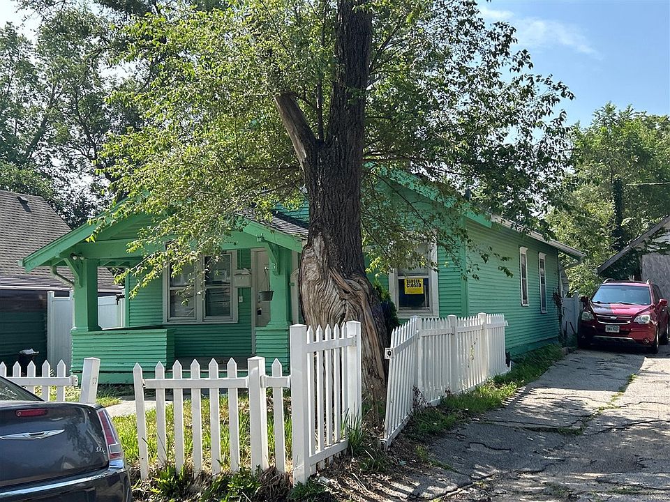 1st image of 3489 Boyd St