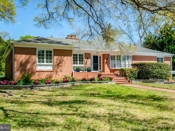 8503 W Boulevard Dr, Alexandria, VA 22308