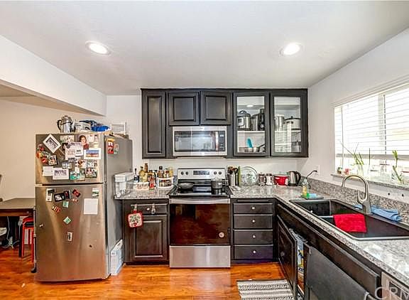 4th image of 730 N Eucalyptus Ave APT 15