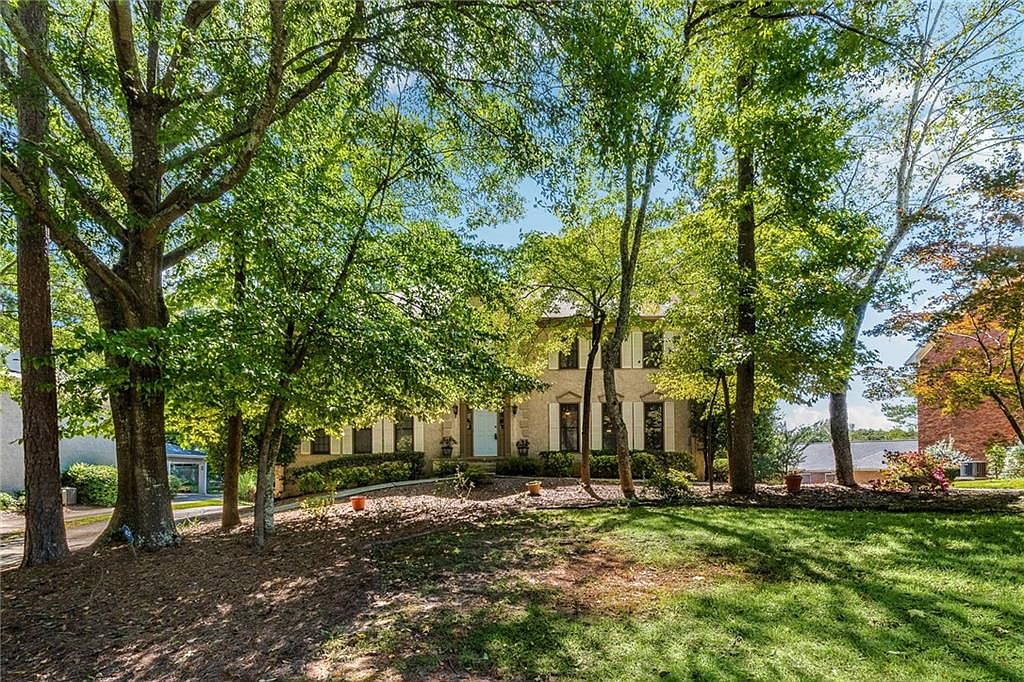 9010 Carroll Manor Dr, Sandy Springs, GA 30350 Zillow