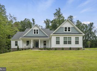 64 Estates Dr, Fredericksburg, VA 22406