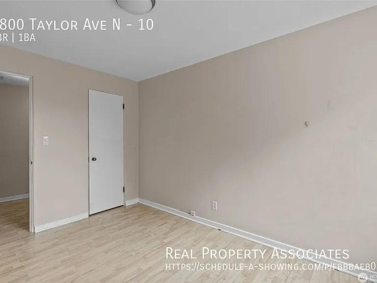 1800 Taylor Ave N #10 — Photo 23
