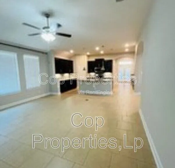 8221 Dublin Frst — Photo 4