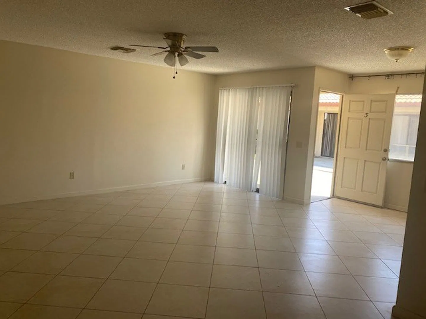 Coming Soon!! 3 Bed / 2 Bath Apartment In Cathedral City — Photo 4