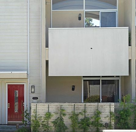 2nd image of 4724 La Villa Mari Unit H