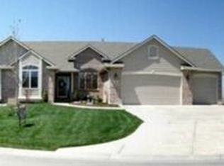401 N Fiddlers Creek St, Valley Center, KS 67147