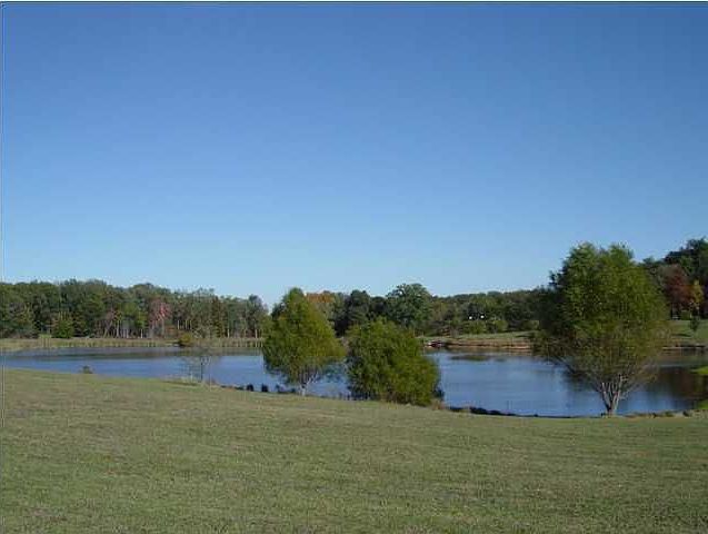 2nd image of 98 Rolling Meadows Rd
