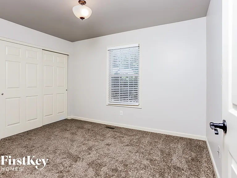 3845 Bedford Pointe Dr — Photo 9