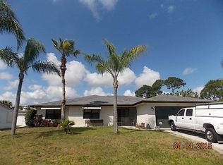 2320 SE Seafury Ln, Port Saint Lucie, FL 34952