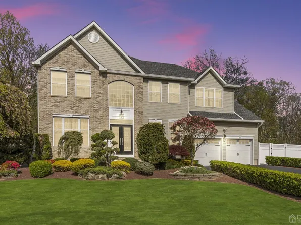 71 Stratton Rd, Matawan, NJ 07747