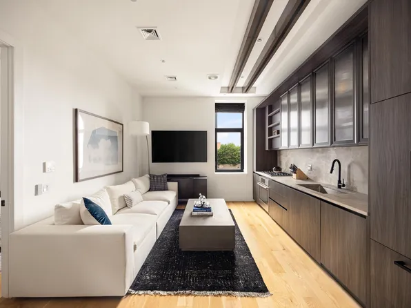 10 Quincy Street image 2 of 6