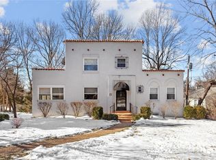 421 N Price Rd, Saint Louis, MO 63132