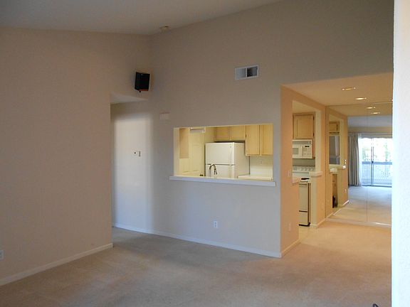 3rd image of 816 Owens Lake Dr