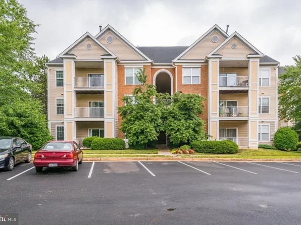 20933 Cedarpost Sq Unit 203, Ashburn, VA 20147