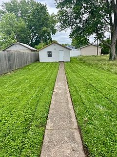 4th image of 64 Wilwood Ave