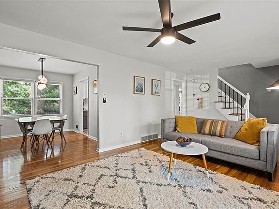 4th image of 8821 W 98th Ter