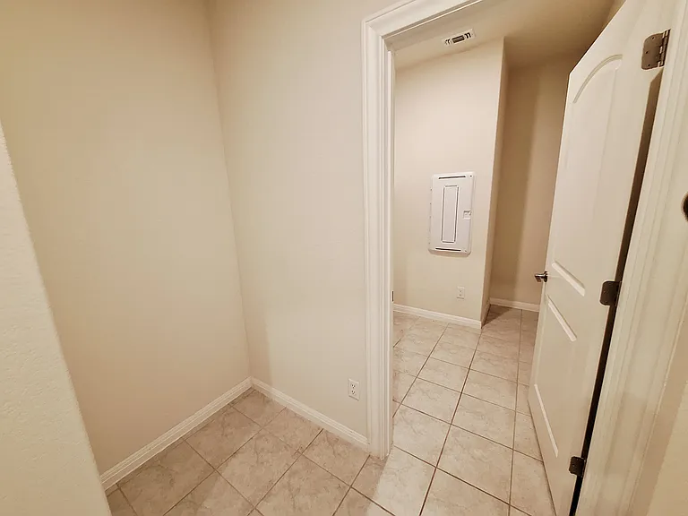 6508 Folsom Ave — Photo 24