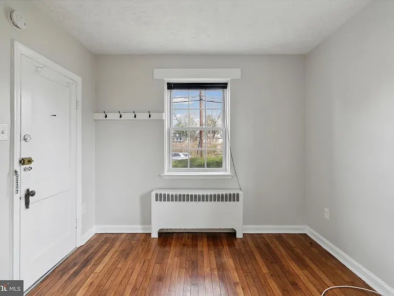 404 E Jefferson St #3 — Photo 5