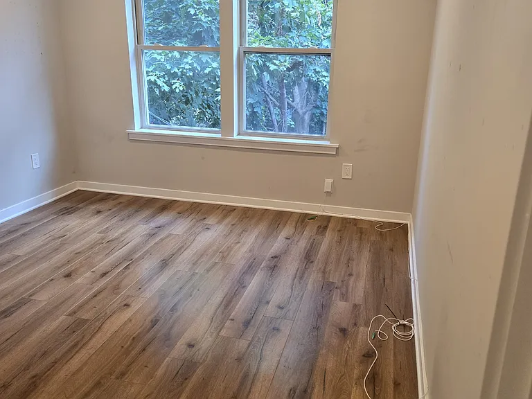 1827 W Diamond St #B — Photo 6