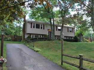 34 Lantern Ln, Plymouth, MA 02360