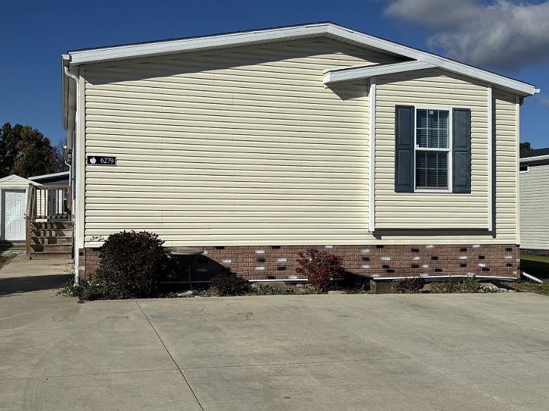 1st image of 6279 Imperial Dr #376