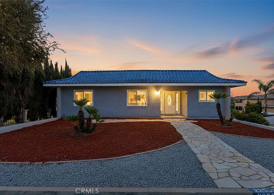 1st image of 22552 Canyon Club Dr