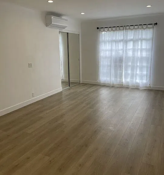 1254 N Orange Grove Ave #4 — Photo 14