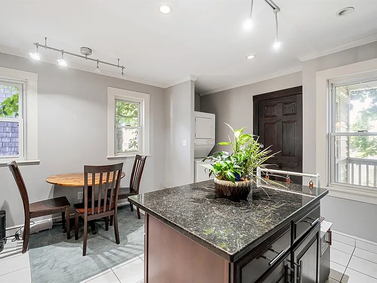 80 Westmoreland St #2 — Photo 9