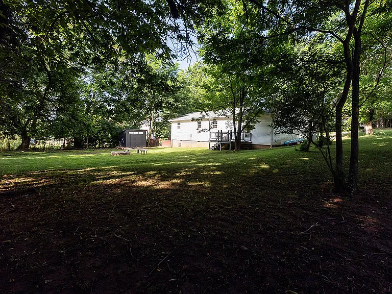 636 S Wood Ave — Photo 19